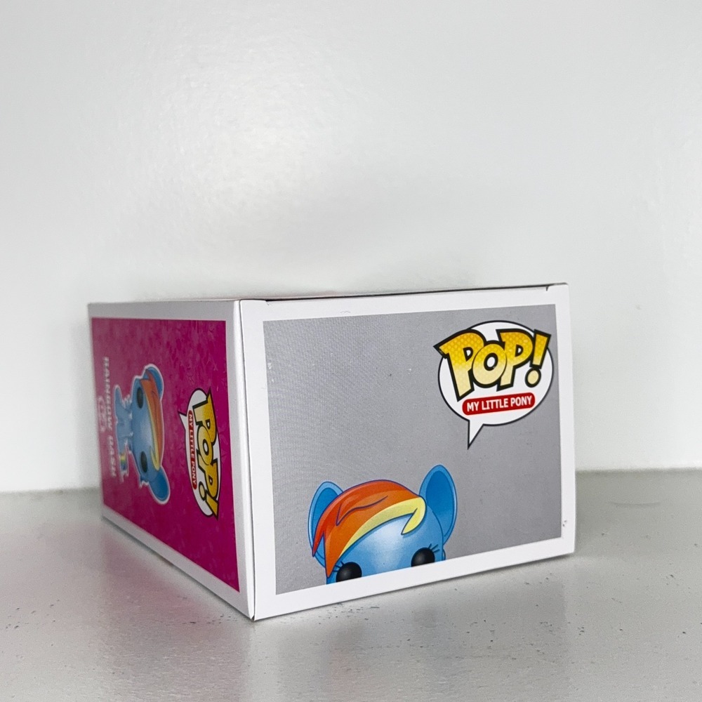 Funko Pop! Rainbow Dash #04 Glow in the Dark Walmart Exclusive My Little Pony - Picture 6 of 7